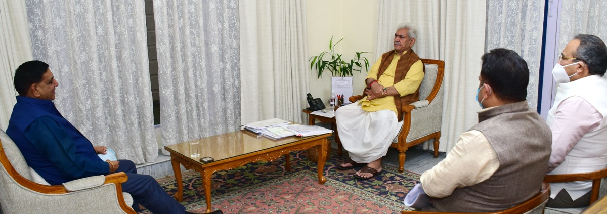 Lt Governor Manoj Sinha meeting Mayor JMC Chander Mohan Gupta