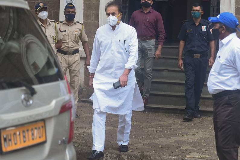 deshmukh_1_20211106_530_880