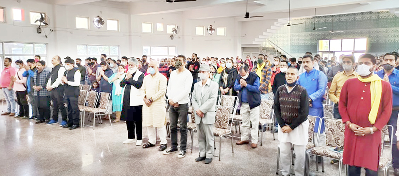 Migrant employees and KP leaders during a meet at Jammu on Sunday. -Excelsior/Rakesh Migrant employees and KP leaders during a meet at Jammu on Sunday. -Excelsior/Rakesh