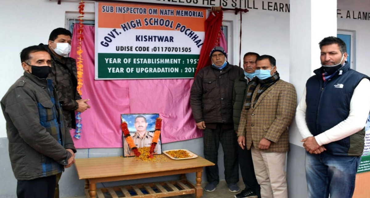 Dignitaries during renaming of Government School after martyr. Dignitaries during renaming of Government School after martyr.