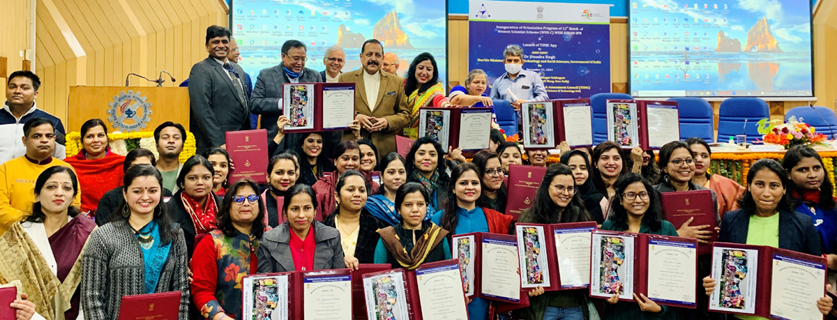 Union Minister Dr Jitendra Singh in a group photograph with young Women Scientists after awarding them Certificates of Merit on the completion of Training Programme under Women Scientist Scheme-C, at CSIR headquarters, New Delhi on Tuesday.