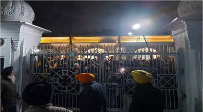 Activists of many Sikh religious organisations gathered outside the Golden Temple protesting against the incident.