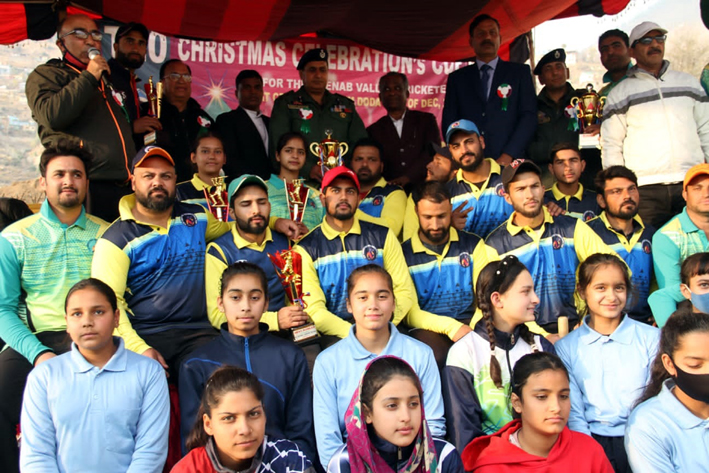 Winners posing for a group photograph with dignitaries at Doda. Winners posing for a group photograph with dignitaries at Doda.