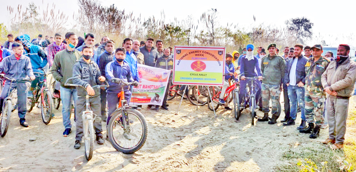 People participating in cycle rally organised by the Army in Akhnoor on Thursday. People participating in cycle rally organised by the Army in Akhnoor on Thursday.