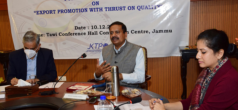 Principal Secretary Industries & Commerce addressing export promotion workshop. Principal Secretary Industries & Commerce addressing export promotion workshop.