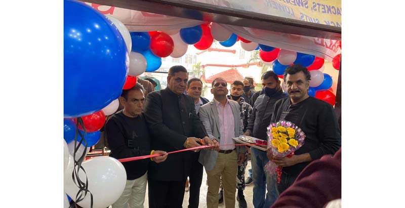 JMC Mayor Chander Mohan Gupta inaugurating an exhibition cum sale at City Palace, Jammu. JMC Mayor Chander Mohan Gupta inaugurating an exhibition cum sale at City Palace, Jammu.