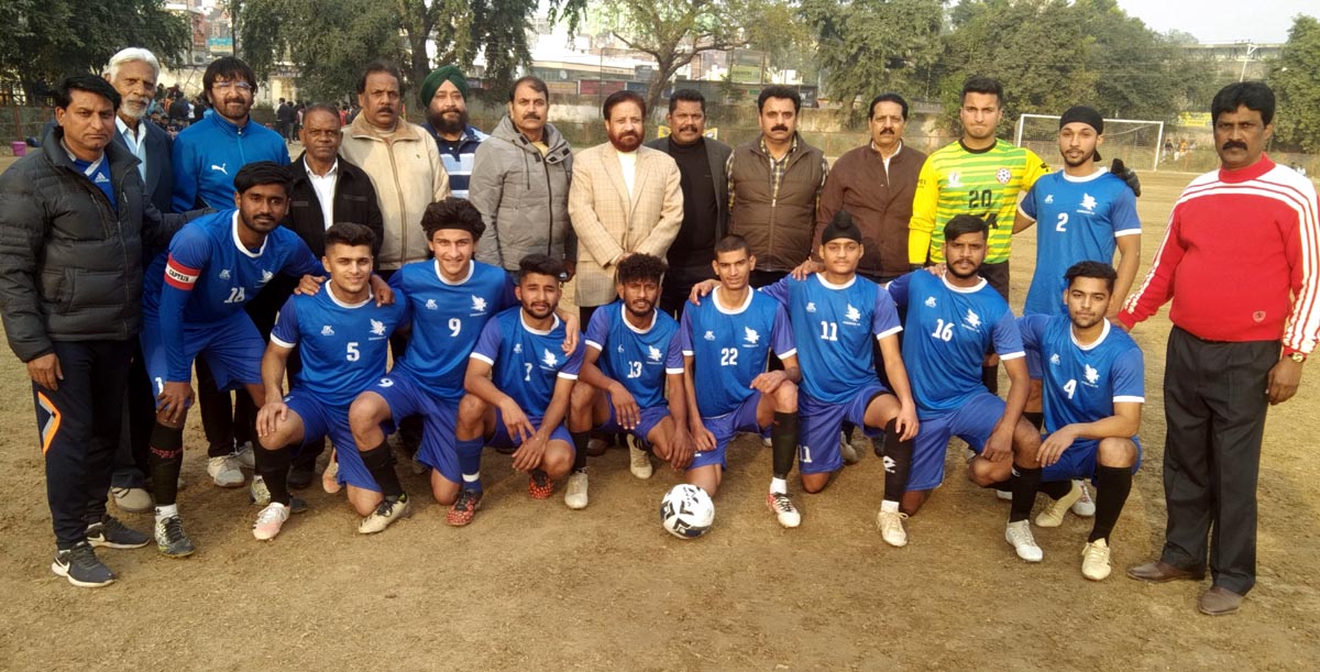 Winning team posing for a group photograph along with dignitaries at Jammu. Winning team posing for a group photograph along with dignitaries at Jammu.