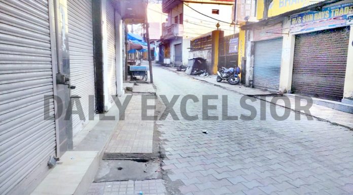A deserted market in Reasi town on Sunday due to weekend restrictions. -Excelsior/Romesh Mengi