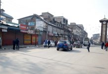 A view of lockdown in Srinagar on Saturday. —Excelsior/Shakeel