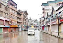 A view of a closed market during weekend restrictions imposed in Srinagar on Sunday. (UNI)