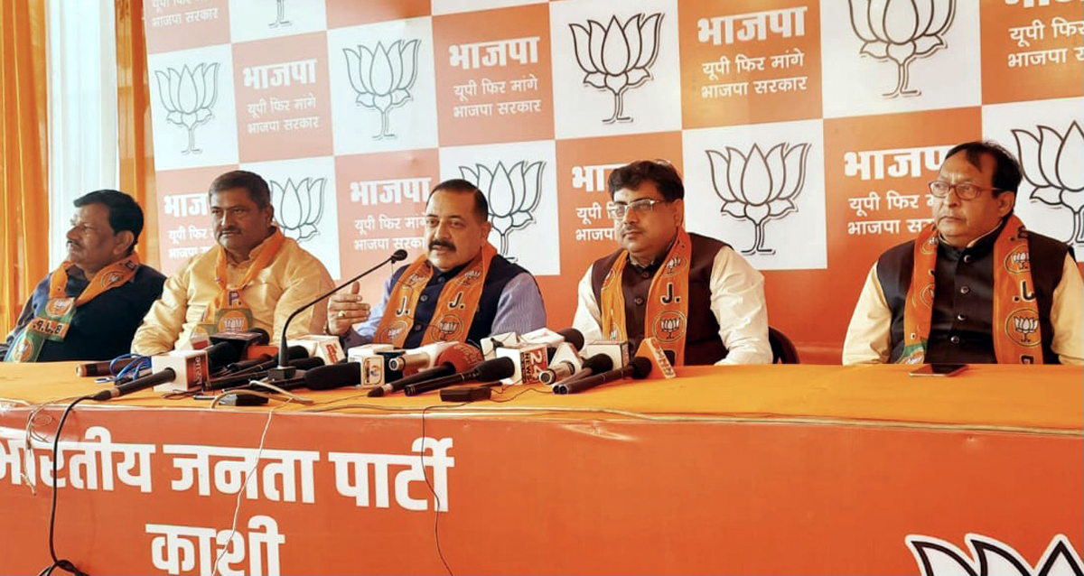 Union Minister and Senior BJP Central leader Dr Jitendra Singh addressing Press Conference at Party Media Centre, at Varanasi (UP), on Thursday.