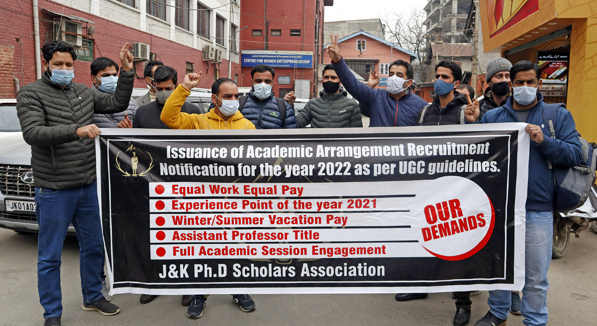 PhD Scholars Association staging protest on Monday. —Excelsior/Shakeel PhD Scholars Association staging protest on Monday. —Excelsior/Shakeel