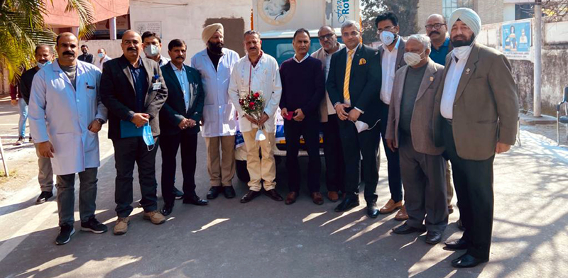 Dignitaries during launch of Gift of Hearing Project and Neonatal Hearing Screening van. Dignitaries during launch of Gift of Hearing Project and Neonatal Hearing Screening van.