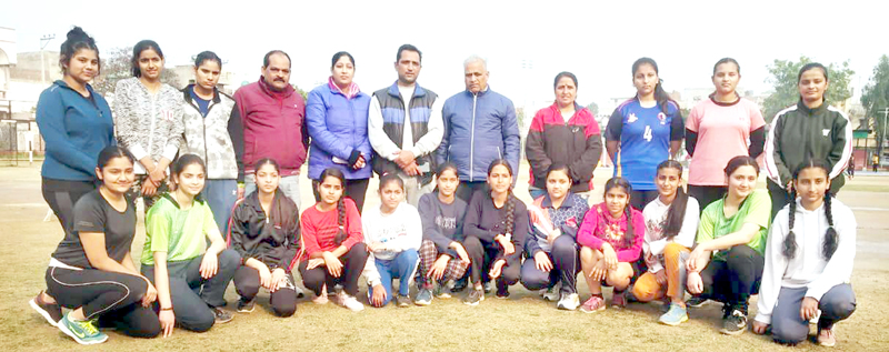 Players posing for a group photograph with dignitaries at Jammu. Players posing for a group photograph with dignitaries at Jammu.
