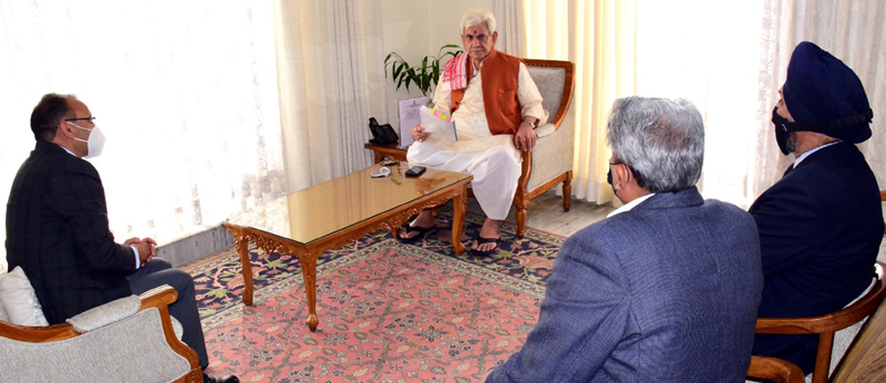 Lt Governor interacting with delegation of The Citizens Cooperative Bank Ltd Jammu on Sunday.