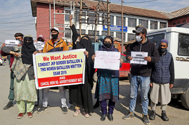 JKP Border Battalion aspirants staging protest in Srinagar on Saturday. -Excelsior/Shakeel