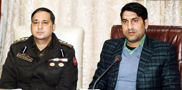 DC Srinagar and SSP during a meeting. DC Srinagar and SSP during a meeting.
