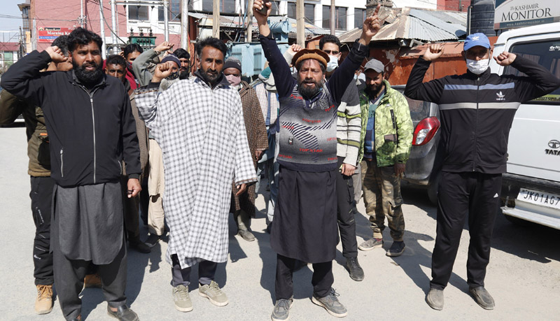 Gujjar and Bakerwal community people protesting in Srinagar on Sunday. —Excelsior/Shakeel