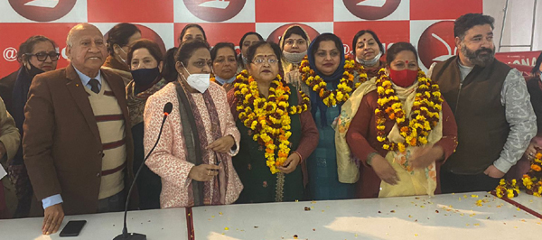 Provincial president Satwant Kour Dogra announcing District committees’ office bearers in presence of Rattan Lal Gupta and Ajaz Jan on Friday. Provincial president Satwant Kour Dogra announcing District committees’ office bearers in presence of Rattan Lal Gupta and Ajaz Jan on Friday.