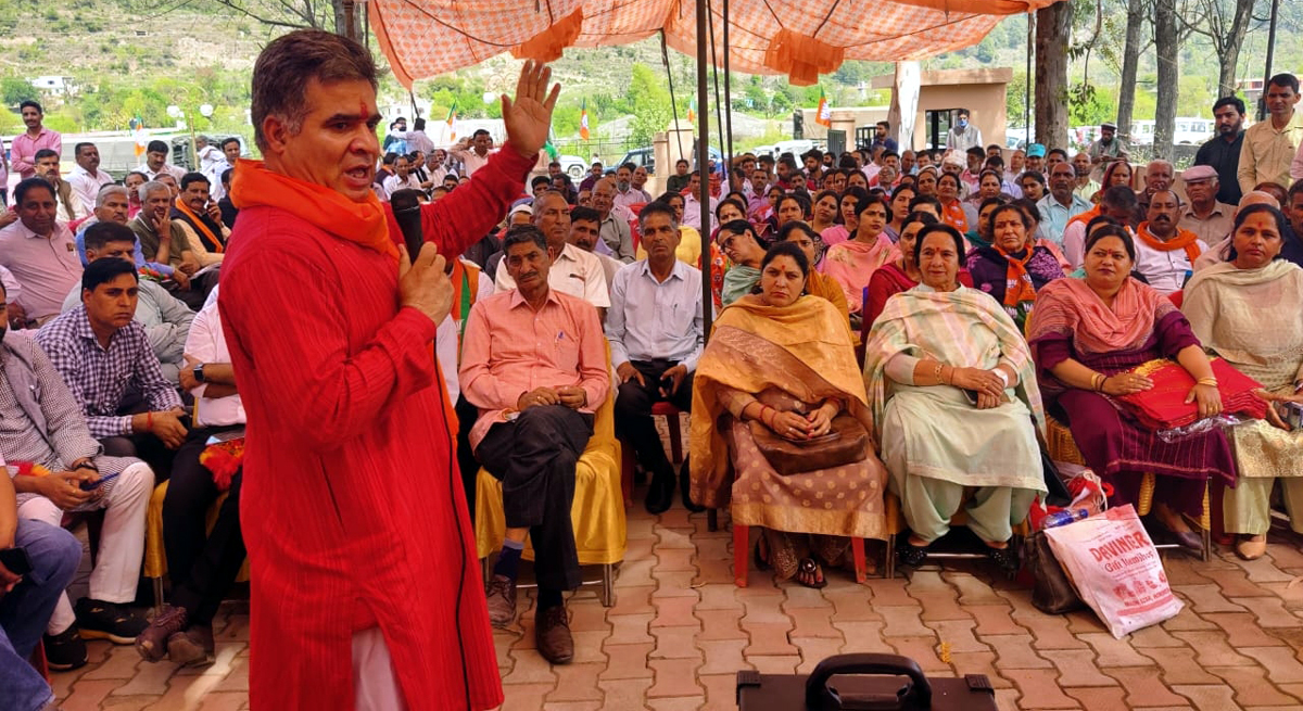 BJP J&K president, Ravinder Raina addressing All Morchas meeting at Lamberi on Monday. BJP J&K president, Ravinder Raina addressing All Morchas meeting at Lamberi on Monday.