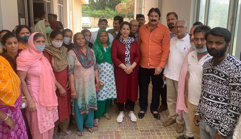 Senior Cong leader leading delegation to PDD office in Jammu on Monday. Senior Cong leader leading delegation to PDD office in Jammu on Monday.