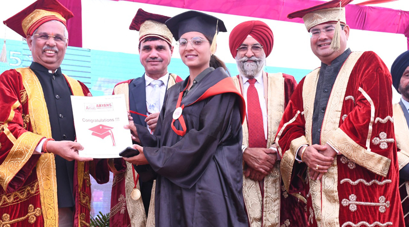 HP Governor Rajendra Vishwanath Arlekar presenting degree to a student at 10th convocation of Aryans Group of Colleges, Rajpura (near Chandigarh). HP Governor Rajendra Vishwanath Arlekar presenting degree to a student at 10th convocation of Aryans Group of Colleges, Rajpura (near Chandigarh).