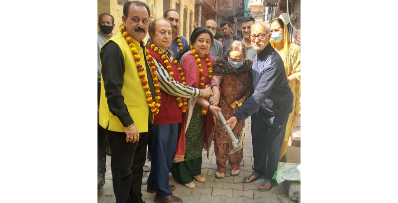 JMC Councillor, Anita Sharma starting lane-drain and tile work at Malhotra Street in Ward 11 on Sunday. JMC Councillor, Anita Sharma starting lane-drain and tile work at Malhotra Street in Ward 11 on Sunday.