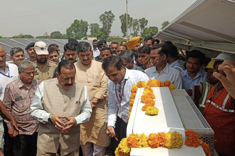 Union Minister Dr Jitendra Singh during the trial run of newly installed Solar Plant at Samba village of Palli Panchayat on Tuesday. Union Minister Dr Jitendra Singh during the trial run of newly installed Solar Plant at Samba village of Palli Panchayat on Tuesday.