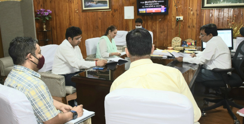 Principal Secretary, GAD Manoj Kumar Dwivedi chairing a meeting in Jammu. Principal Secretary, GAD Manoj Kumar Dwivedi chairing a meeting in Jammu.