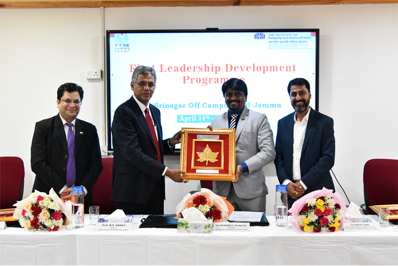 Director IIM Jammu presenting a memento to President ICSI during Leadership Development Programme. Director IIM Jammu presenting a memento to President ICSI during Leadership Development Programme.