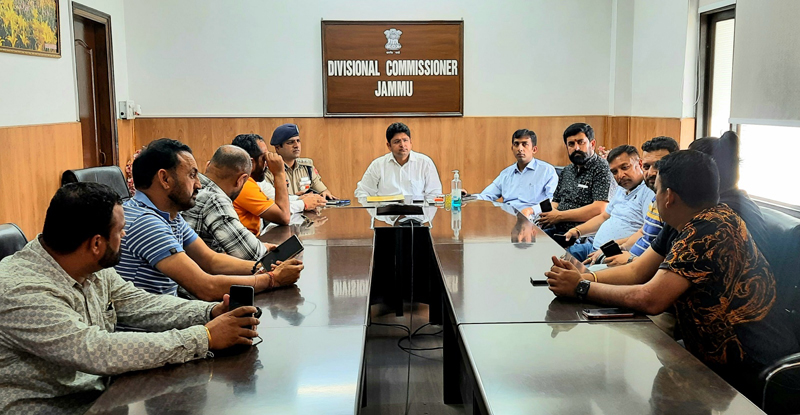 Yuva Rajput Sabha delegation meeting with Divisional Commissioner. Yuva Rajput Sabha delegation meeting with Divisional Commissioner.