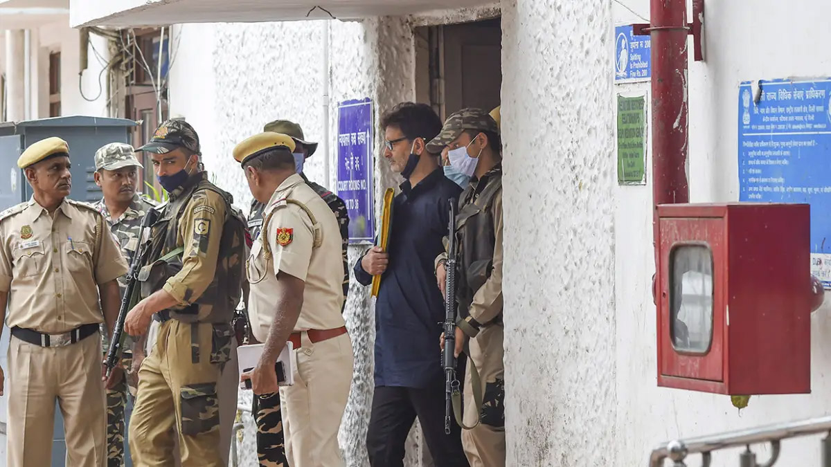 Kashmiri separatist leader Yasin Malik being produced at the Patiala House court, in New Delhi