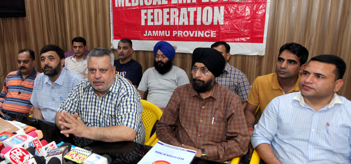JKMEF president Sushil Sudan addressing a press conference at Jammu. —Excelsior/Rakesh JKMEF president Sushil Sudan addressing a press conference at Jammu. —Excelsior/Rakesh