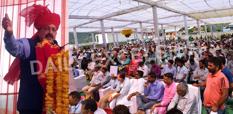 Union Minister Dr Jitendra Singh addressing a public rally at Bhaderwah on Thursday. —Excelsior/Tilak Raj
