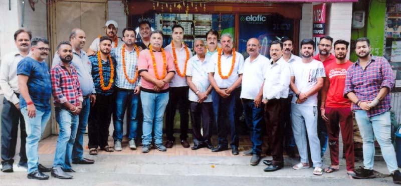 Officials of NHPC and Tata Power Renewables during signing of contract agreement at NHPC Corporate Office, Faridabad. Officials of NHPC and Tata Power Renewables during signing of contract agreement at NHPC Corporate Office, Faridabad.