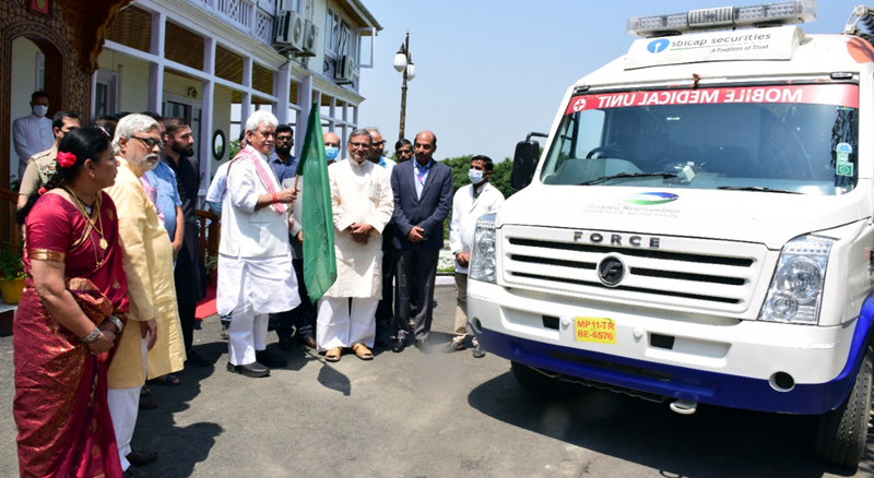 LG Manoj Sinha flagging off mobile medical units at Srinagar.