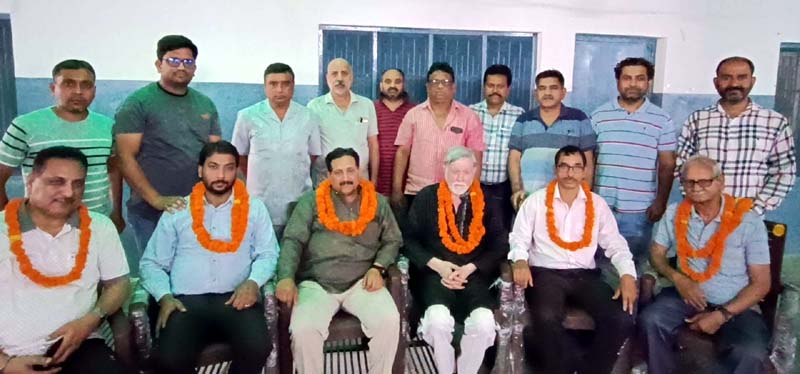 Office bearers of Guru Ravidass Welfare Forum pose for a group photograph at Jammu on Friday. Office bearers of Guru Ravidass Welfare Forum pose for a group photograph at Jammu on Friday.