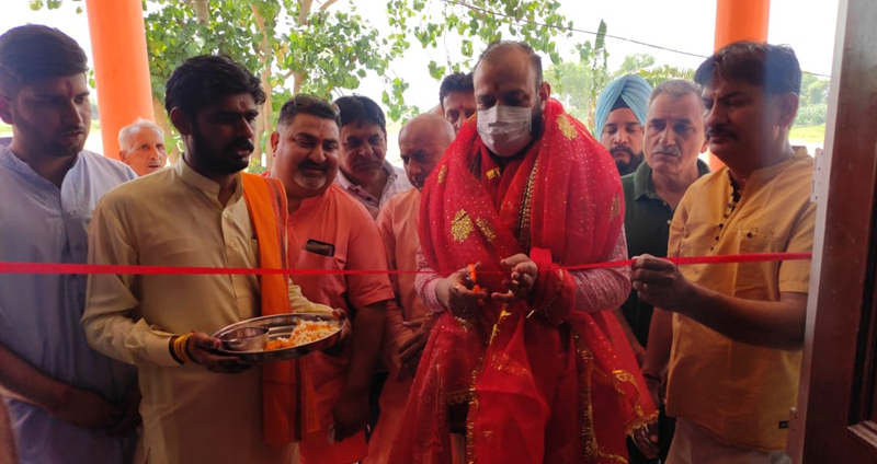 HoD Cardiology GMC Jammu Dr Sushil Sharma inaugurating health camp in RS Pura on Sunday. HoD Cardiology GMC Jammu Dr Sushil Sharma inaugurating health camp in RS Pura on Sunday.