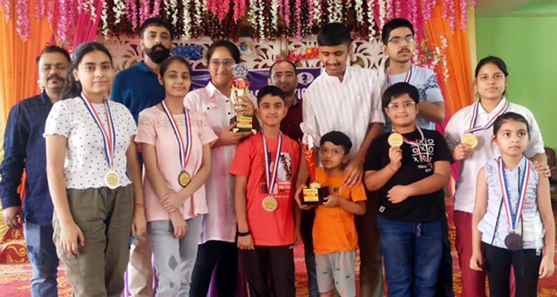 Winners of Chess event displaying medals at Jammu. Winners of Chess event displaying medals at Jammu.