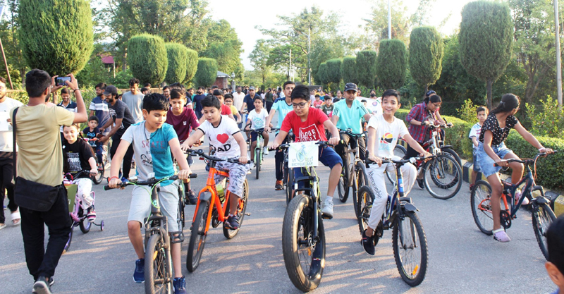Participants taking part in cycle rally in Jammu on Friday. Participants taking part in cycle rally in Jammu on Friday.