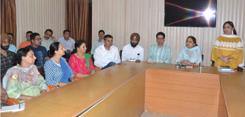 Prof Neelu Rohmetra chairing an interactive session at DDE on Wednesday. Prof Neelu Rohmetra chairing an interactive session at DDE on Wednesday.