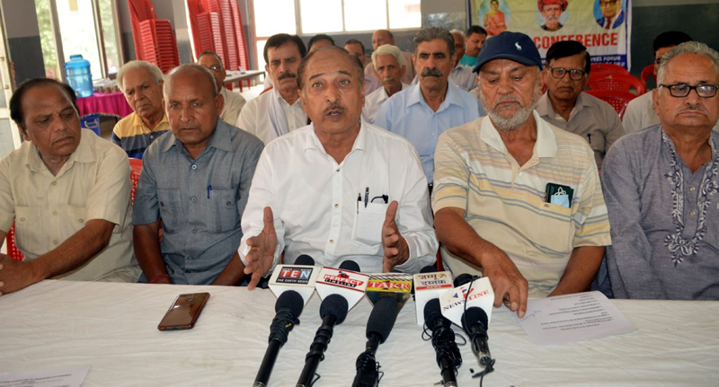 Members of JAC of Reserved Categories addressing press conference in Jammu. Members of JAC of Reserved Categories addressing press conference in Jammu.