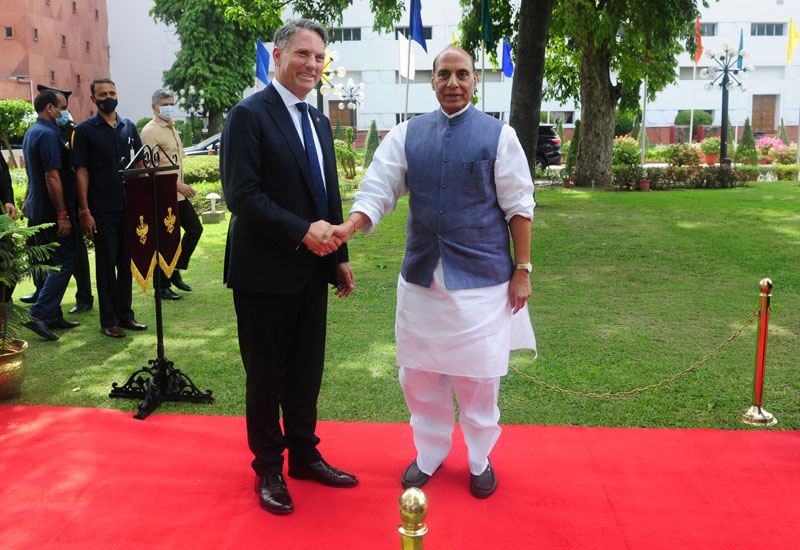 Defence Minister Rajnath Singh welcomes Australian Deputy Prime Minister and Defence Minister Richard Marles at Vigyan Bhawan, in New Delhi on Wednesday. (UNI) Defence Minister Rajnath Singh welcomes Australian Deputy Prime Minister and Defence Minister Richard Marles at Vigyan Bhawan, in New Delhi on Wednesday. (UNI)