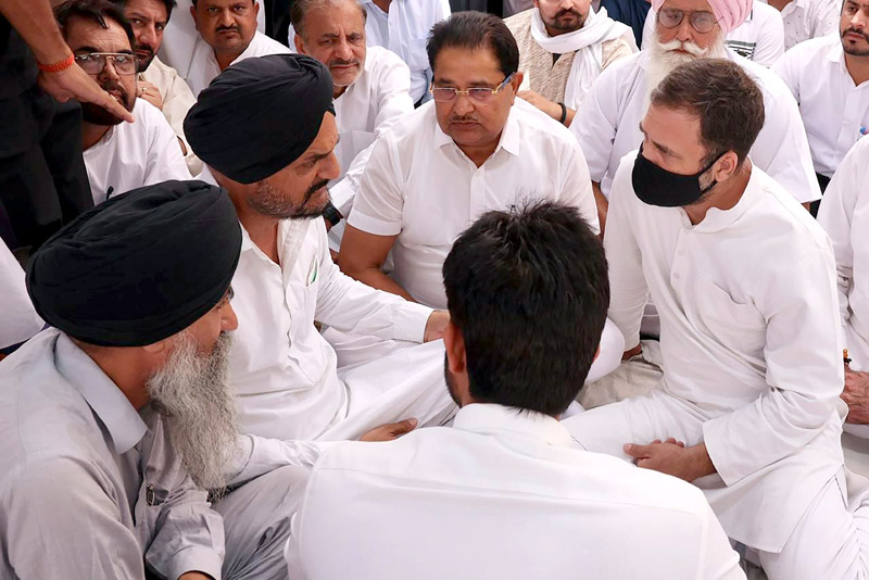 Congress leader Rahul Gandhi meeting family members of late singer Sidhu Moosewala at his residence in Moosa on Tuesday. (UNI) Congress leader Rahul Gandhi meeting family members of late singer Sidhu Moosewala at his residence in Moosa on Tuesday. (UNI)