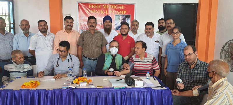 HoD Cardiology GMC Jammu Dr Sushil Sharma examining patients at Miran Sahib on Sunday. HoD Cardiology GMC Jammu Dr Sushil Sharma examining patients at Miran Sahib on Sunday.