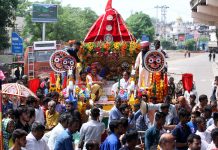 Lord Jagannath Rath Yatra being taken out in Jammu on Friday. -Excelsior/Rakesh