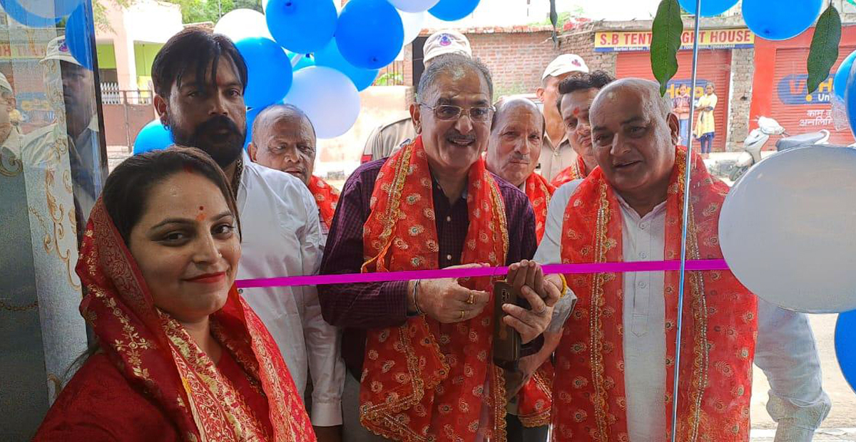 Former Deputy CM, Kavinder Gupta inaugurating a marble shop on Sunday. Former Deputy CM, Kavinder Gupta inaugurating a marble shop on Sunday.