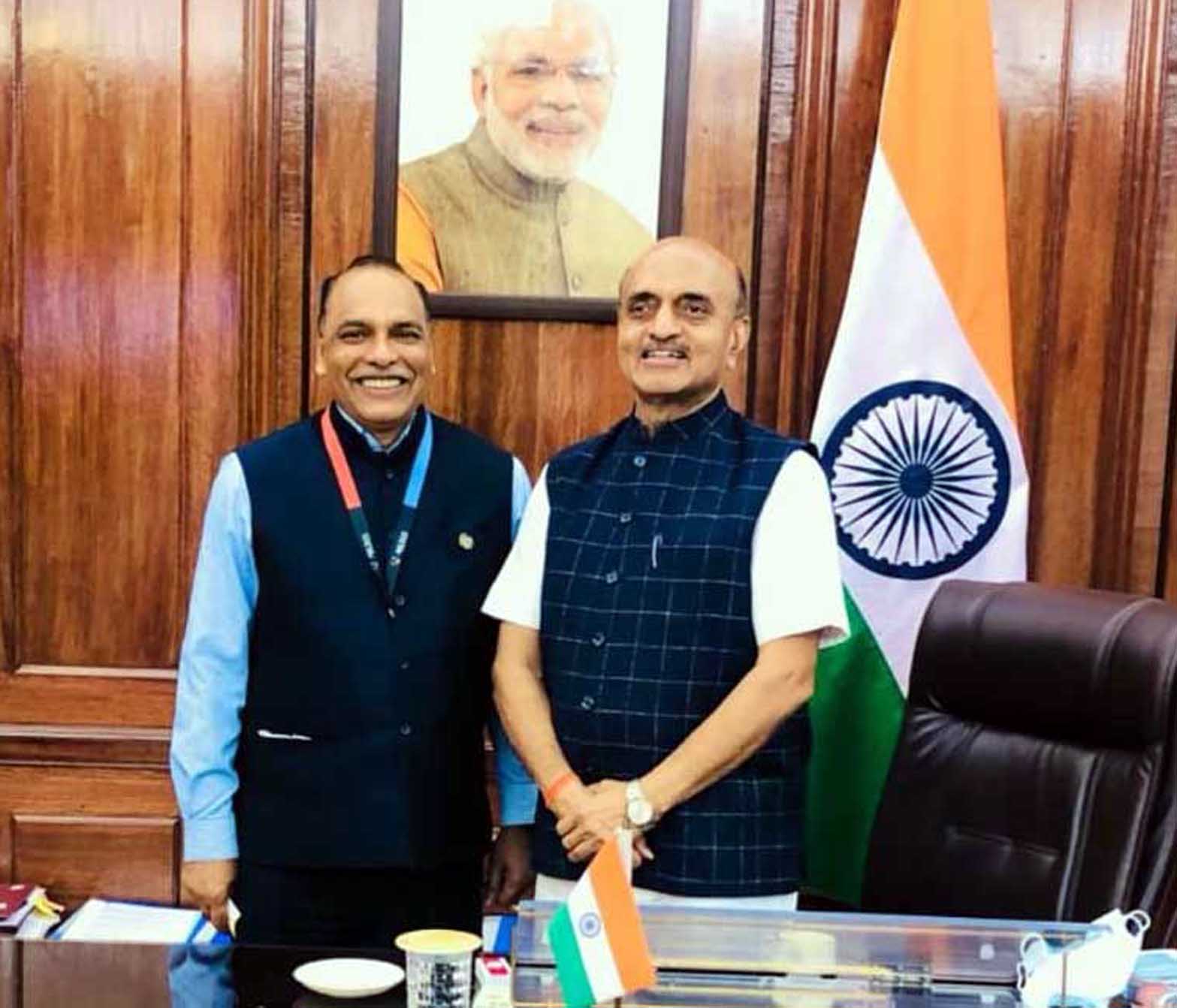 JK Bank MD & CEO, Baldev Parkash at a meeting with Union MoS Finance, Dr Bhagwat Karad in Delhi. JK Bank MD & CEO, Baldev Parkash at a meeting with Union MoS Finance, Dr Bhagwat Karad in Delhi.