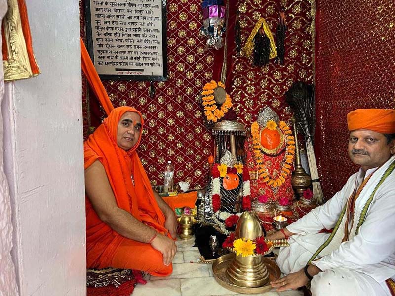 Jagadguru Shankaracharya praying at a temple on Monday. Jagadguru Shankaracharya praying at a temple on Monday.