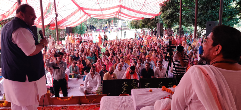 Senior BJP leader Devender Singh Rana addressing a congregation.